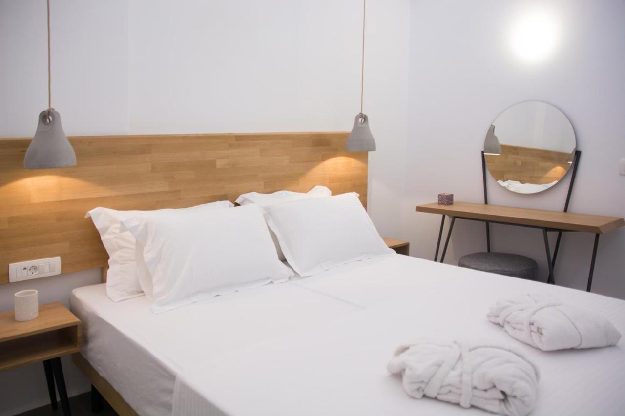 Amphitrite Suites Santorini Vóthon Exterior foto