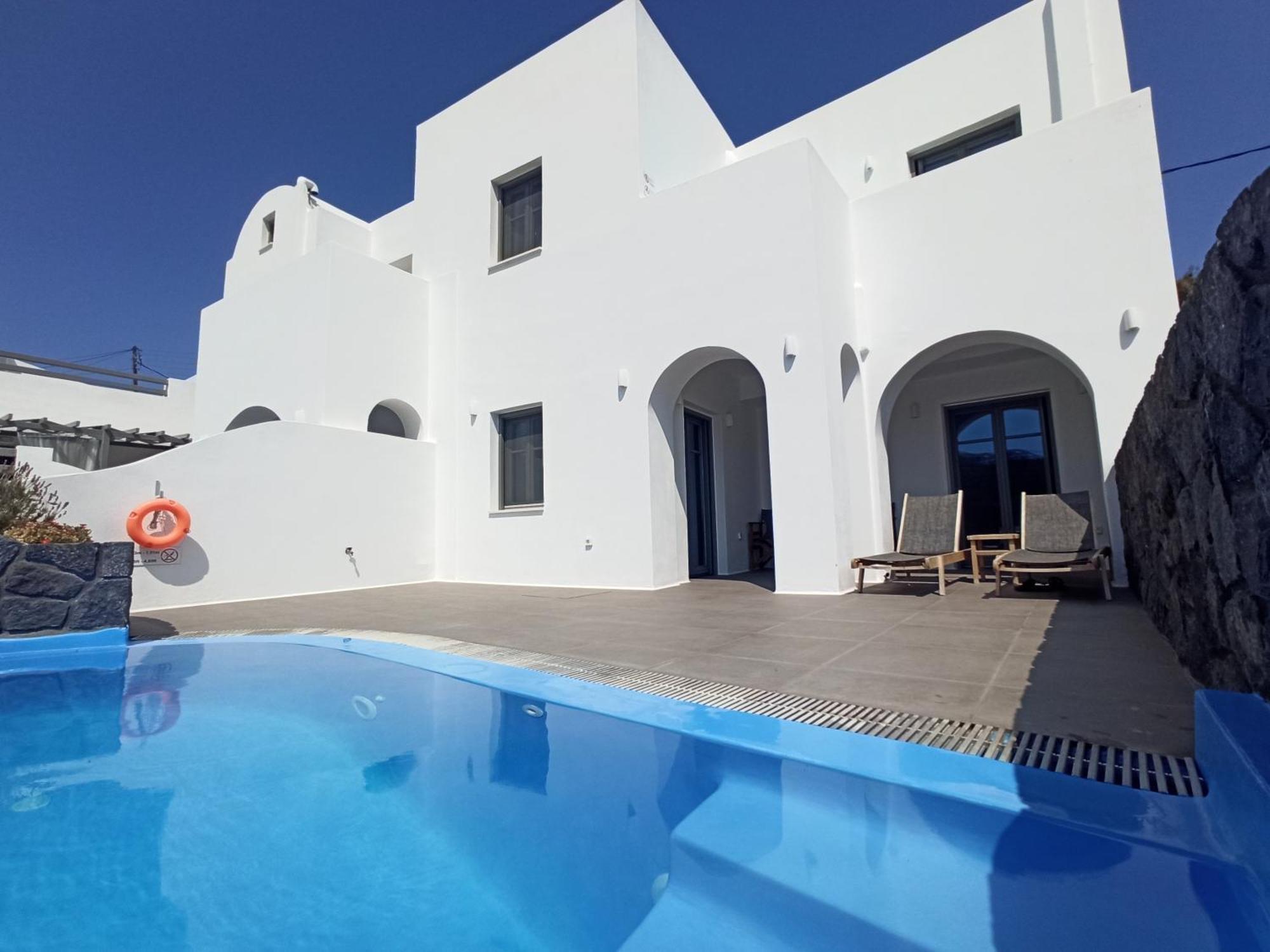 Amphitrite Suites Santorini Vóthon Exterior foto