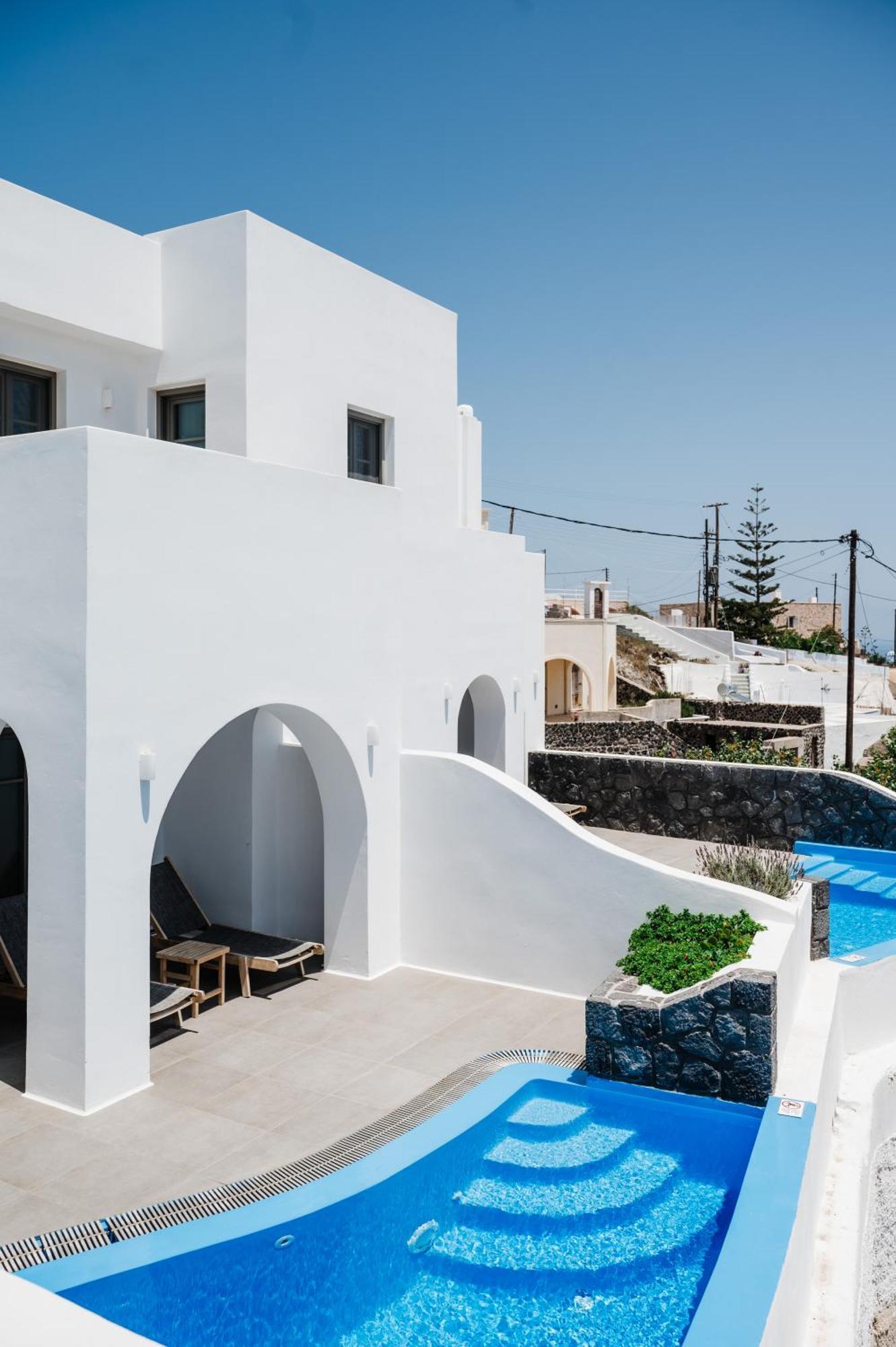 Amphitrite Suites Santorini Vóthon Exterior foto