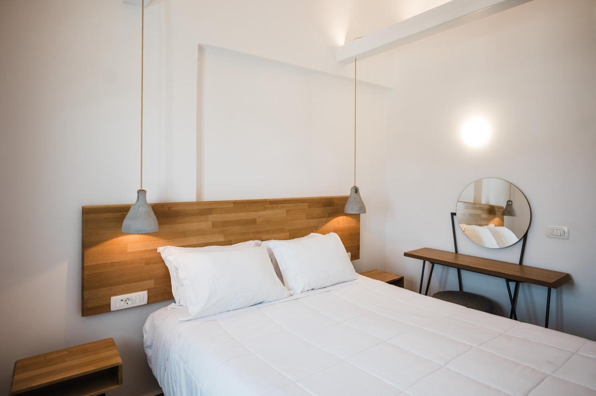 Amphitrite Suites Santorini Vóthon Quarto foto